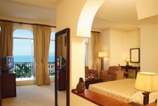 Sunrise Club Suite