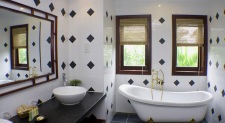 Sea View/Garden View Suites 